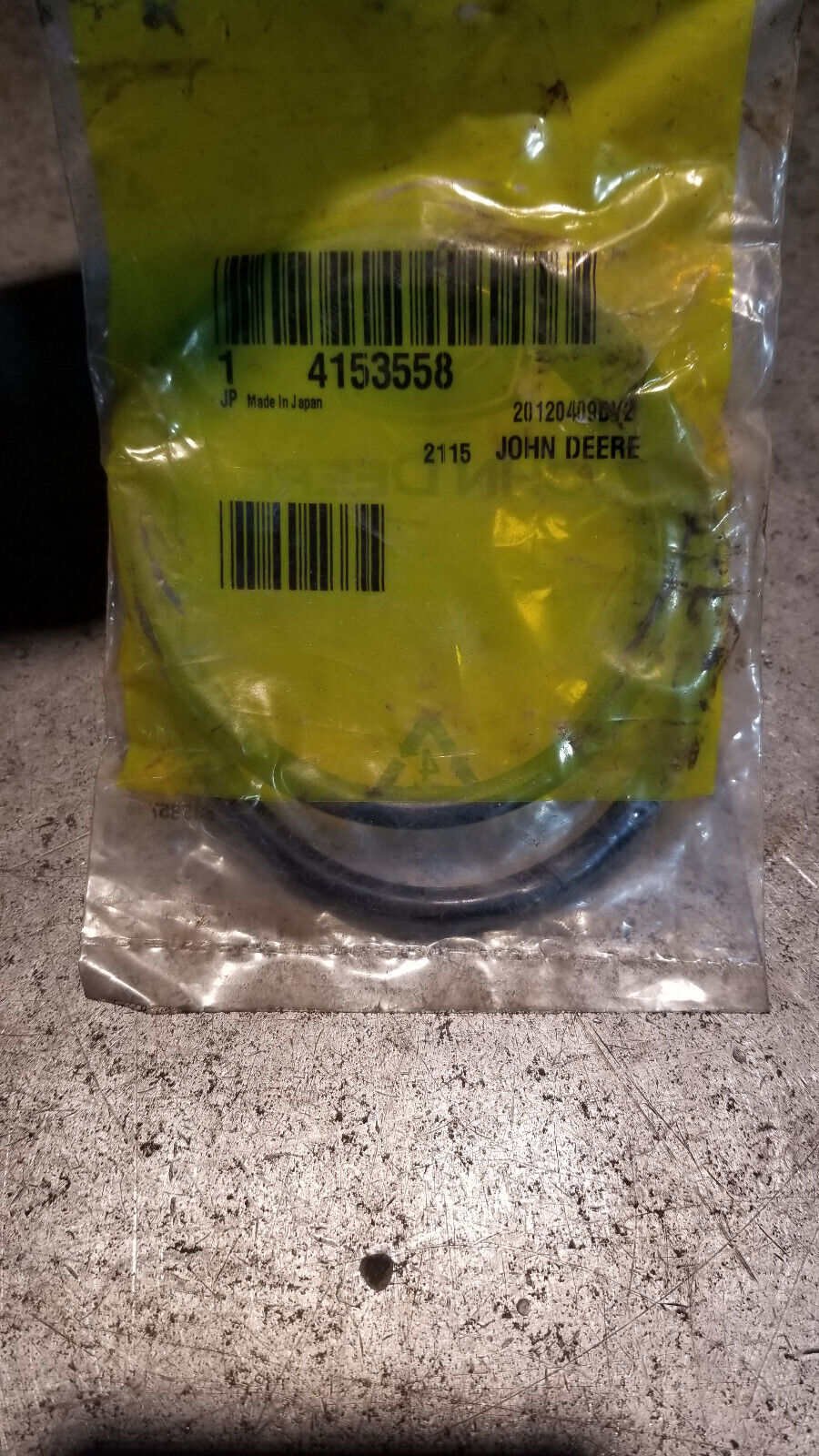 4153558 JOHN DEERE SEAL