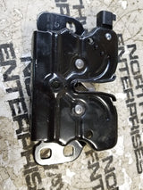 MOPAR LATCH 68237158AB