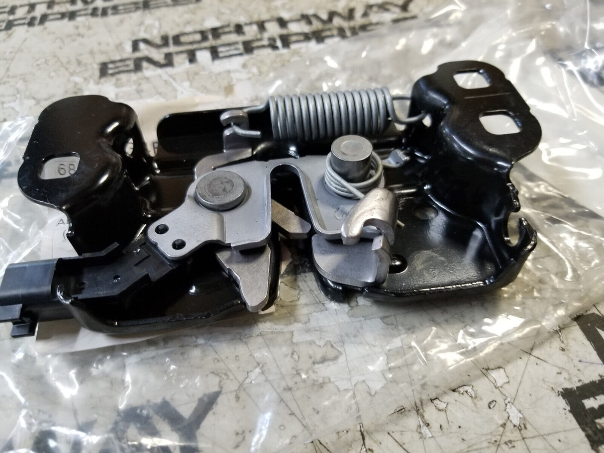 MOPAR LATCH 68237158AB