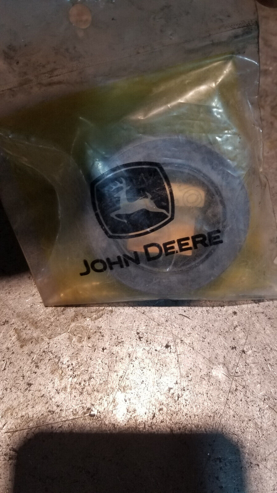 4S00821 JOHN DEERE SEAL