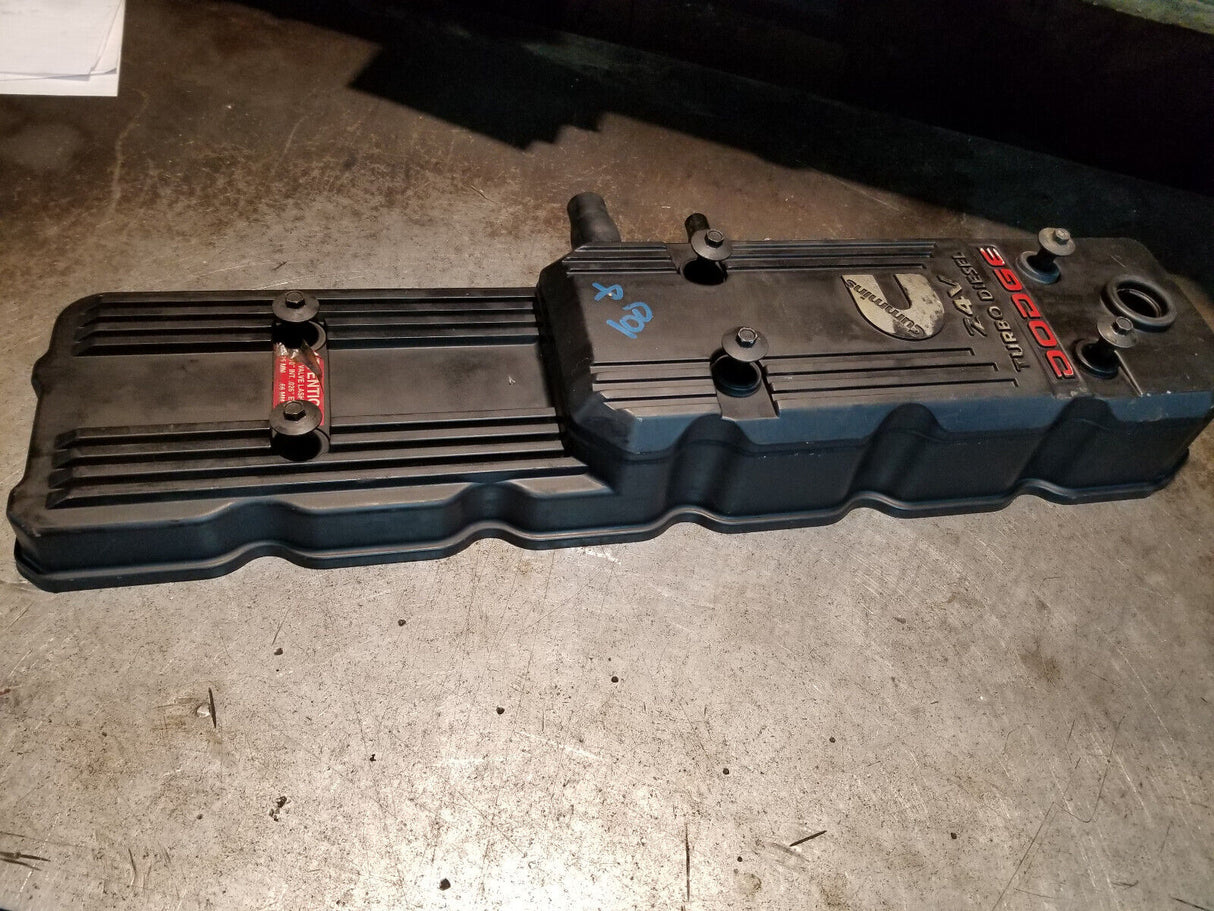 Dodge Ram 5.9L Cummins USED VALVE COVER ASSEMBLY 2005-07 4931453 4931454 REV01