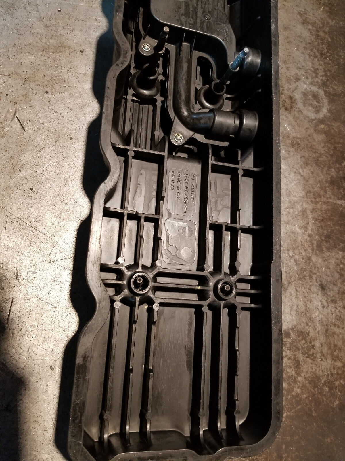 Dodge Ram 5.9L Cummins USED VALVE COVER ASSEMBLY 2005-07 4931453 4931454 REV03