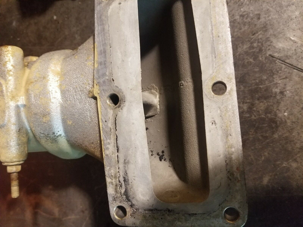 4990718 6.7l Cummins Intake Horn egr intake