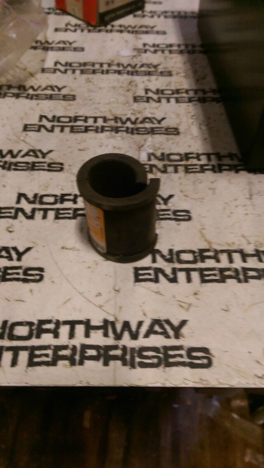 8T-2525 CATERPILLAR GROMMET