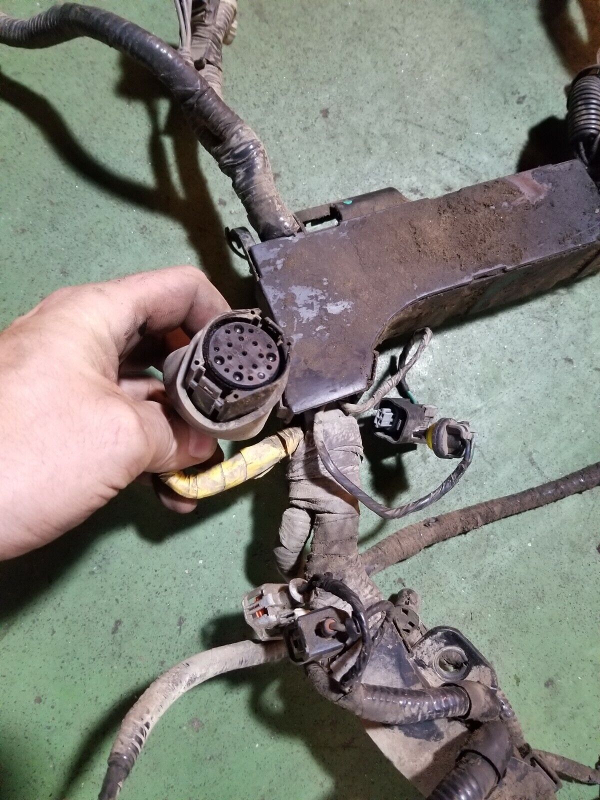 Ford F350 Diesel 6.4L Engine Harness 1876436C2 REF9122