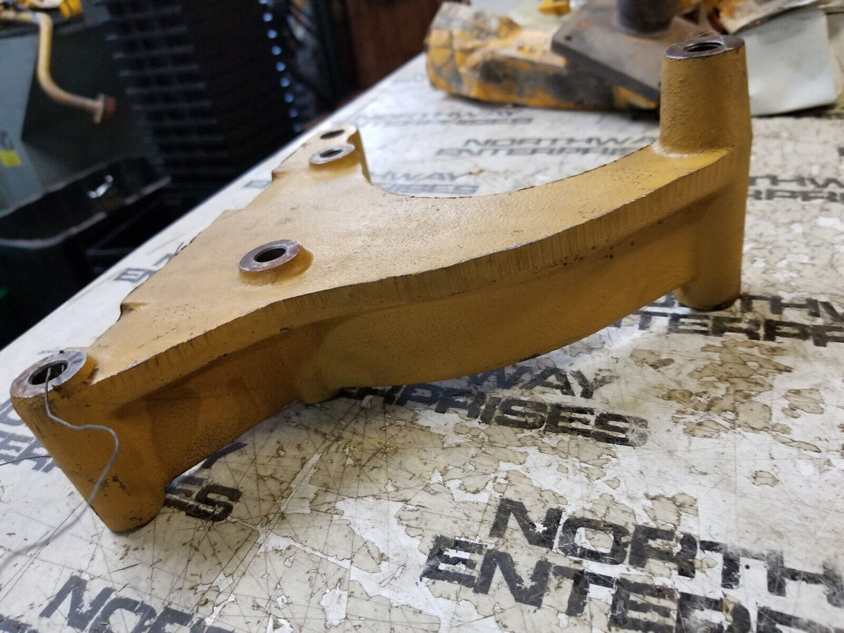 7W-2407 CATERPILLAR ALTERNATOR BRACKET 7W2407 D8R D8GC D8N D8 GC