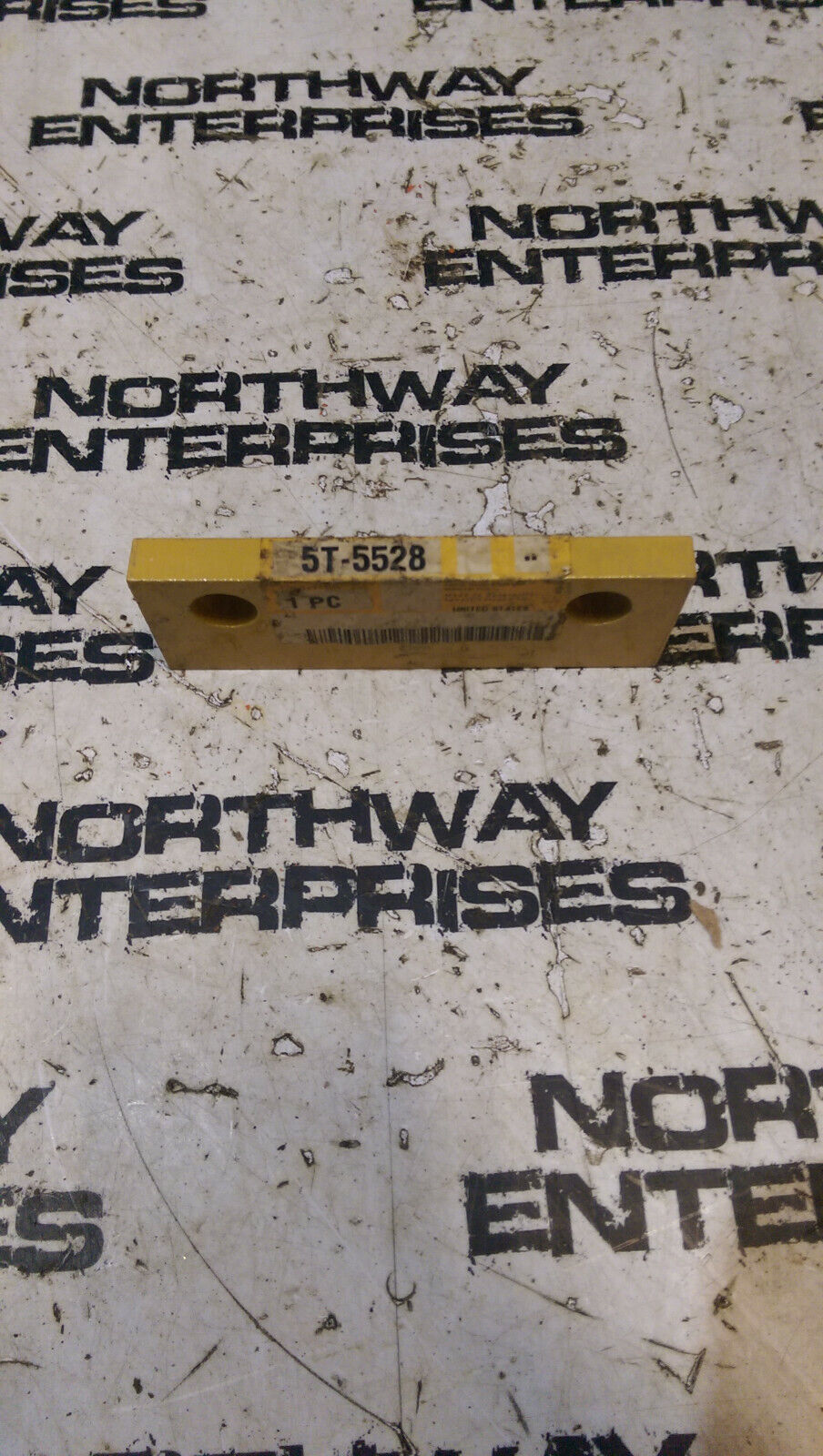 CAT 5T-5528 PLATE