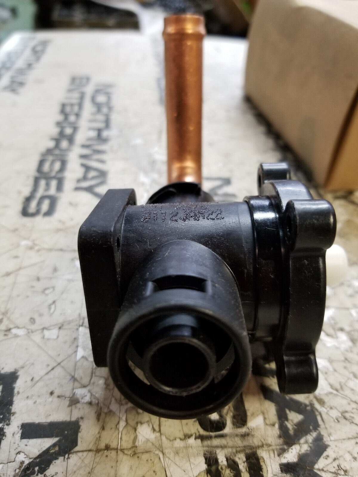 521-2576: VALVE AS CATERPILLAR