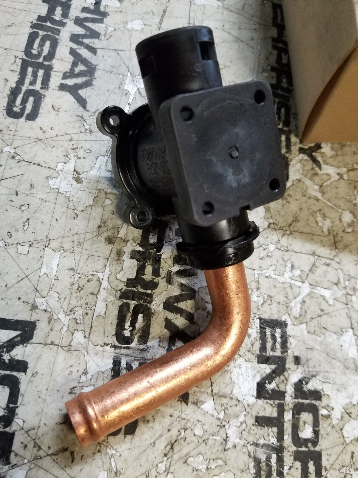 521-2576: VALVE AS CATERPILLAR