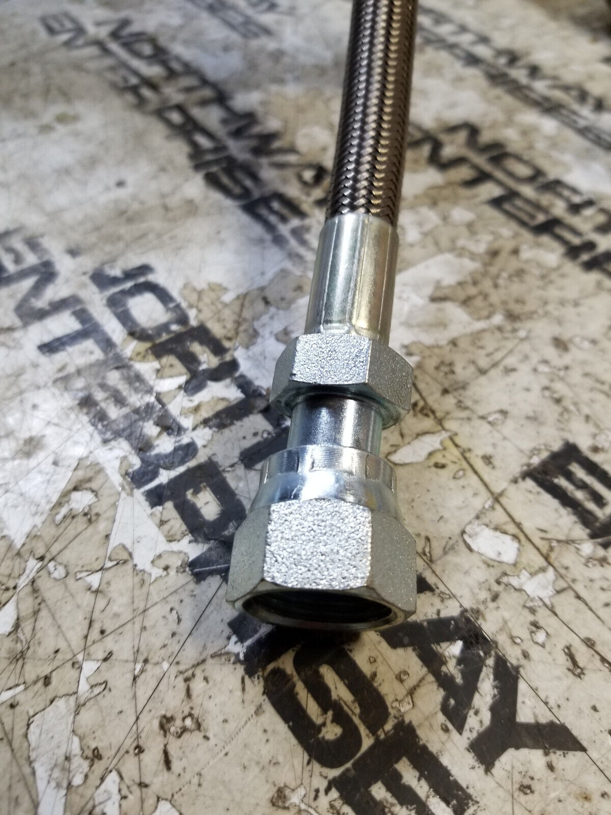 2891938 CUMMINS FLEXIBLE HOSE PIPE