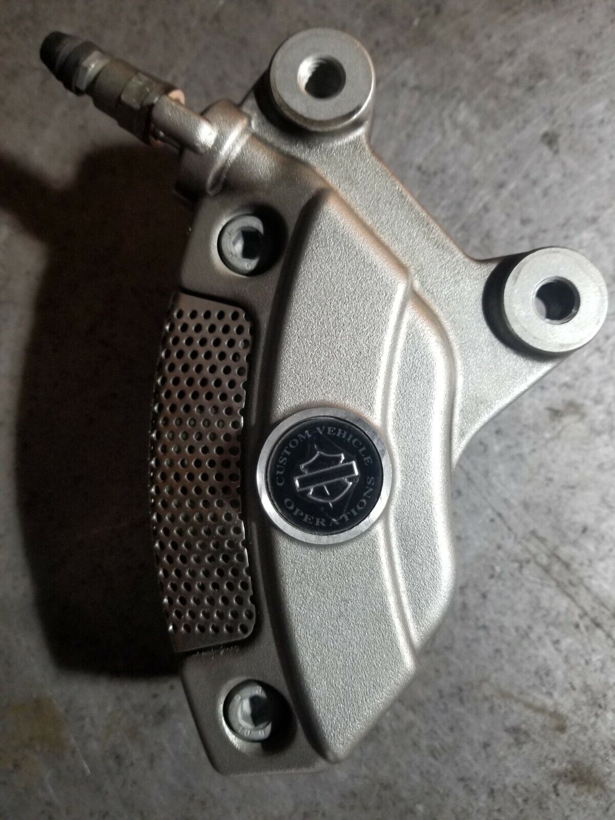 42938-08 HARLEY DAVIDSON CVO STREETGLIDE RH FRONT CALIPER SILVER