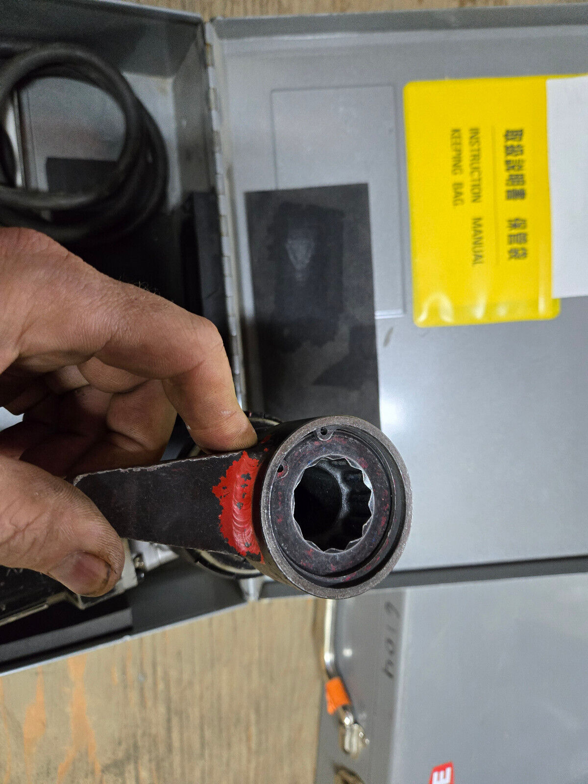 TN-22EZ-1 Tone Shear Wrench Model TN-22EZ-1 - Turn of the Nut Tightening Wrench