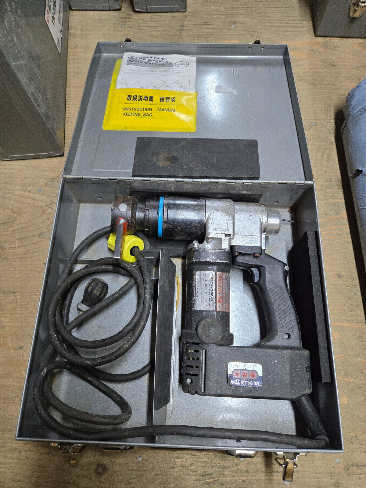 TN-20EZ-1 Tone Shear Wrench Model TN-20EZ-1 - Turn of the Nut Tightening Wrench