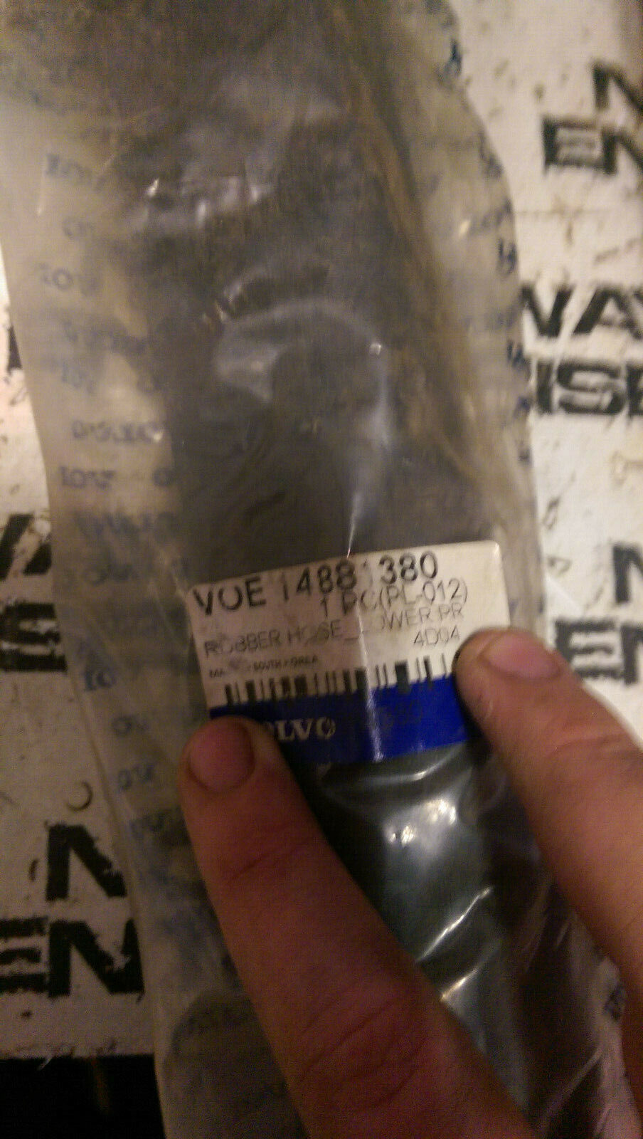 VOE14881380 VOLVO HOSE