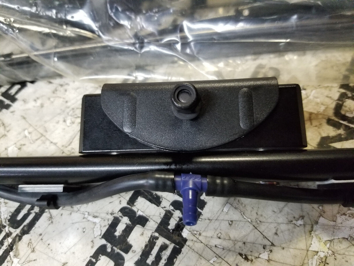 CAT WIPER BLADE 425-2682 4252682 142-4884 kit contains 2 blades and 1 arm