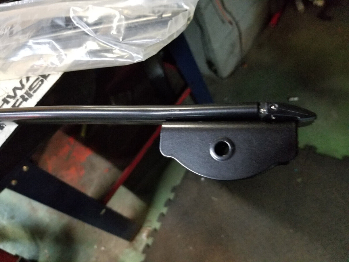CAT WIPER BLADE 425-2682 4252682 142-4884 kit contains 2 blades and 1 arm