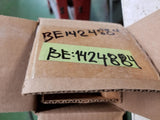 CAT WIPER BLADE 425-2682 4252682 142-4884 kit contains 2 blades and 1 arm