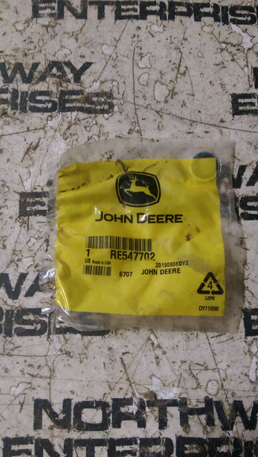 RE547702 JOHN DEERE SEAL