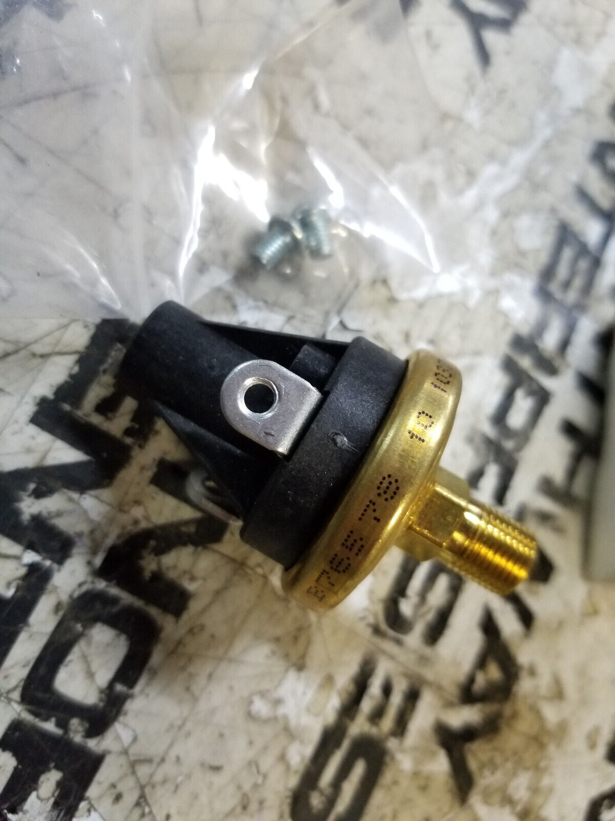 HONEYWELL 76578 10 N/C PRESSURE SWITCH