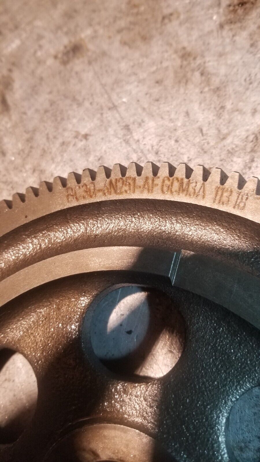 6.7 Powerstroke Camshaft Gear BC3Q-6N251-AF with retainer