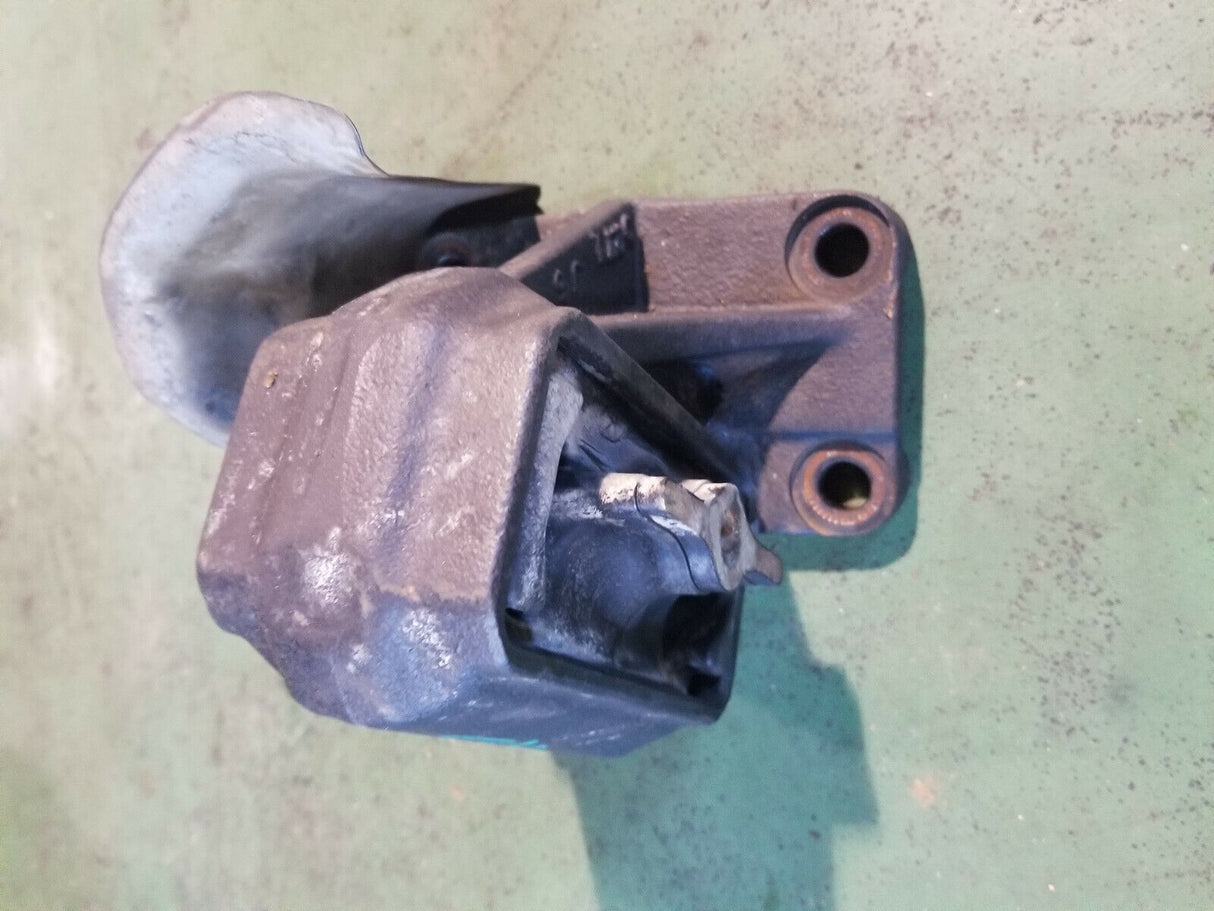 52121814AD 6.7L 6.7 Cummins Engine Mount Bracket RH / Passenger side