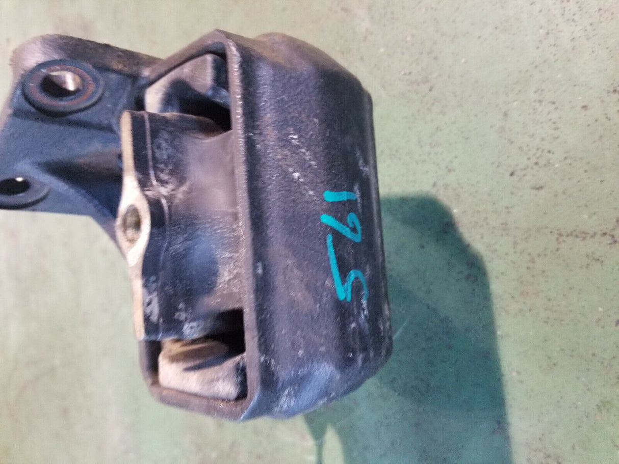 52121814AD 6.7L 6.7 Cummins Engine Mount Bracket RH / Passenger side