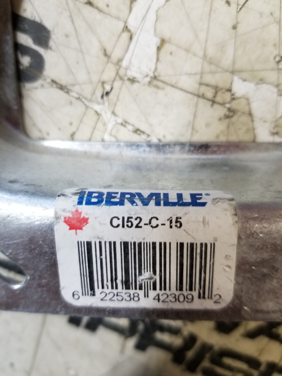 BOX OF 32PC - ABB INS CI52-C-15 Iberville Square Cover 1-Unit, 7/8 in