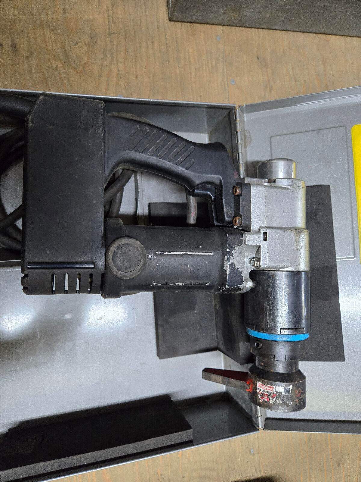 TN-20EZ-1 Tone Shear Wrench Model TN-20EZ-1 - Turn of the Nut Tightening Wrench