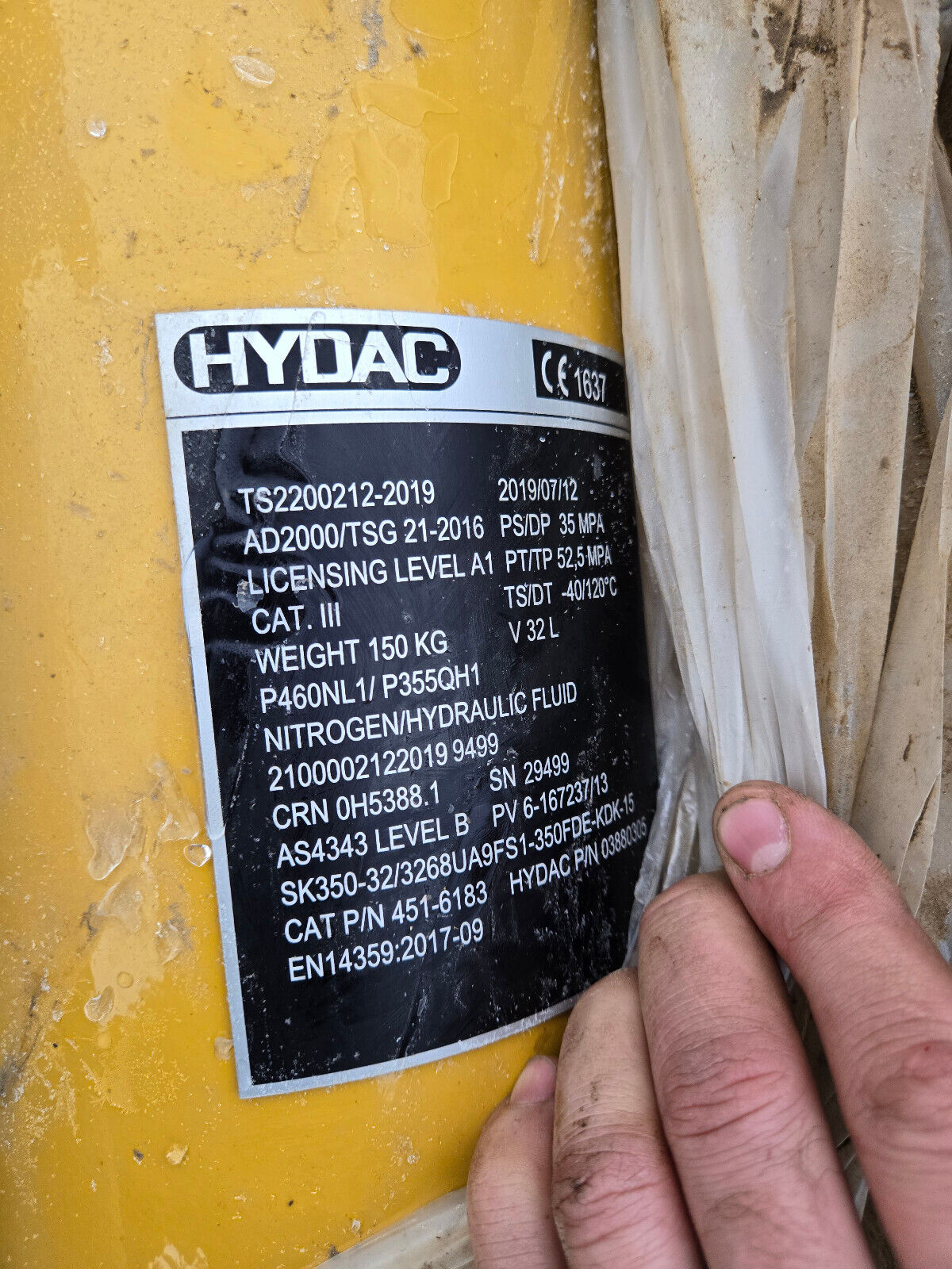 Caterpillar 451-6183 Hydraulic Accumulator, Stabilization for Hydraulic Pressure