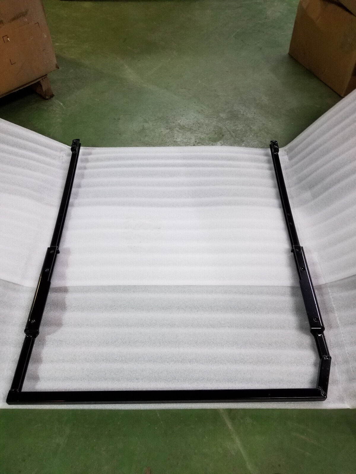 428-7910 CAT 03.5E2 CR 304E2 304E2 WINDOW FRAME 4287910