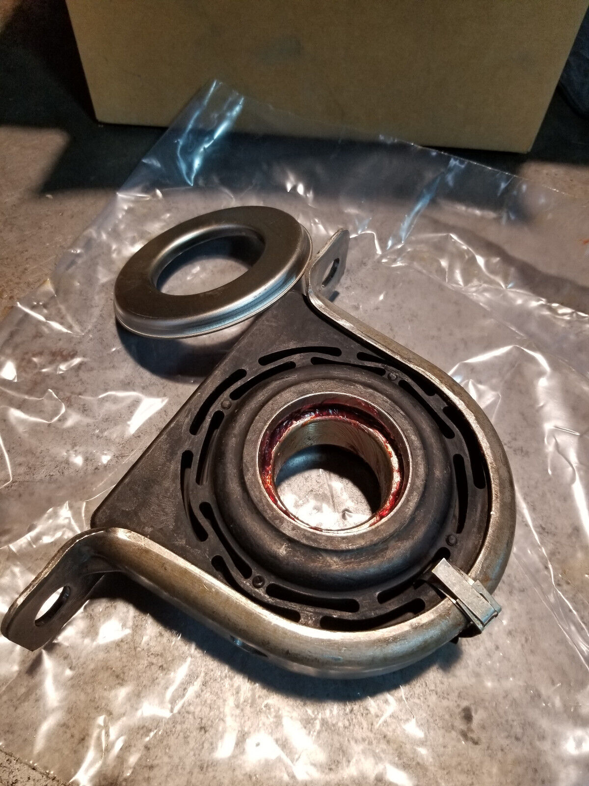 Genuine Drive Shaft Center Support Bearing E4TZ-4800-A E4TZ4800A