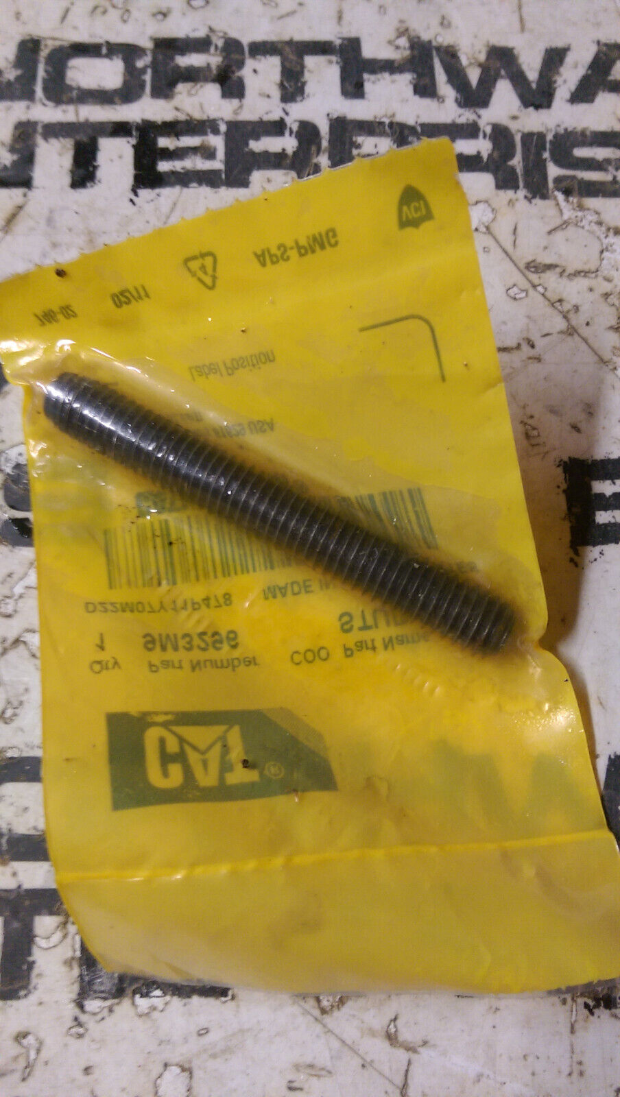 9M-3296 CATERPILLAR STUD 9M3296