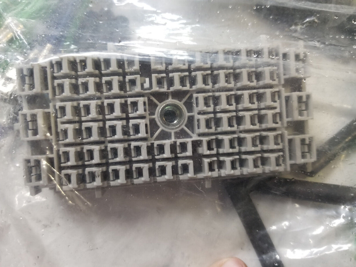 68396627AA MOPAR WIRING KIT