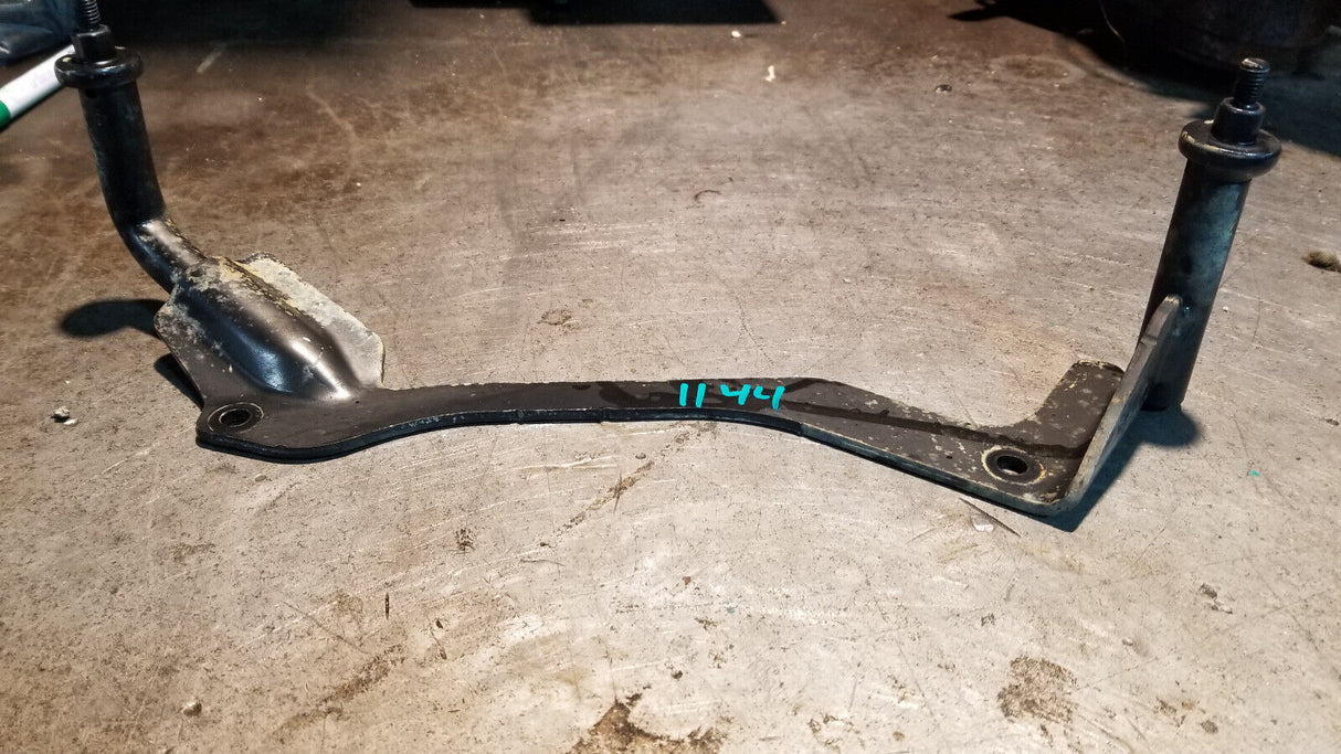 2013-2020 RAM 2500 3500 FAN GUARD SHROUD LOWER BRACKET OEM MOPAR 68160117AA