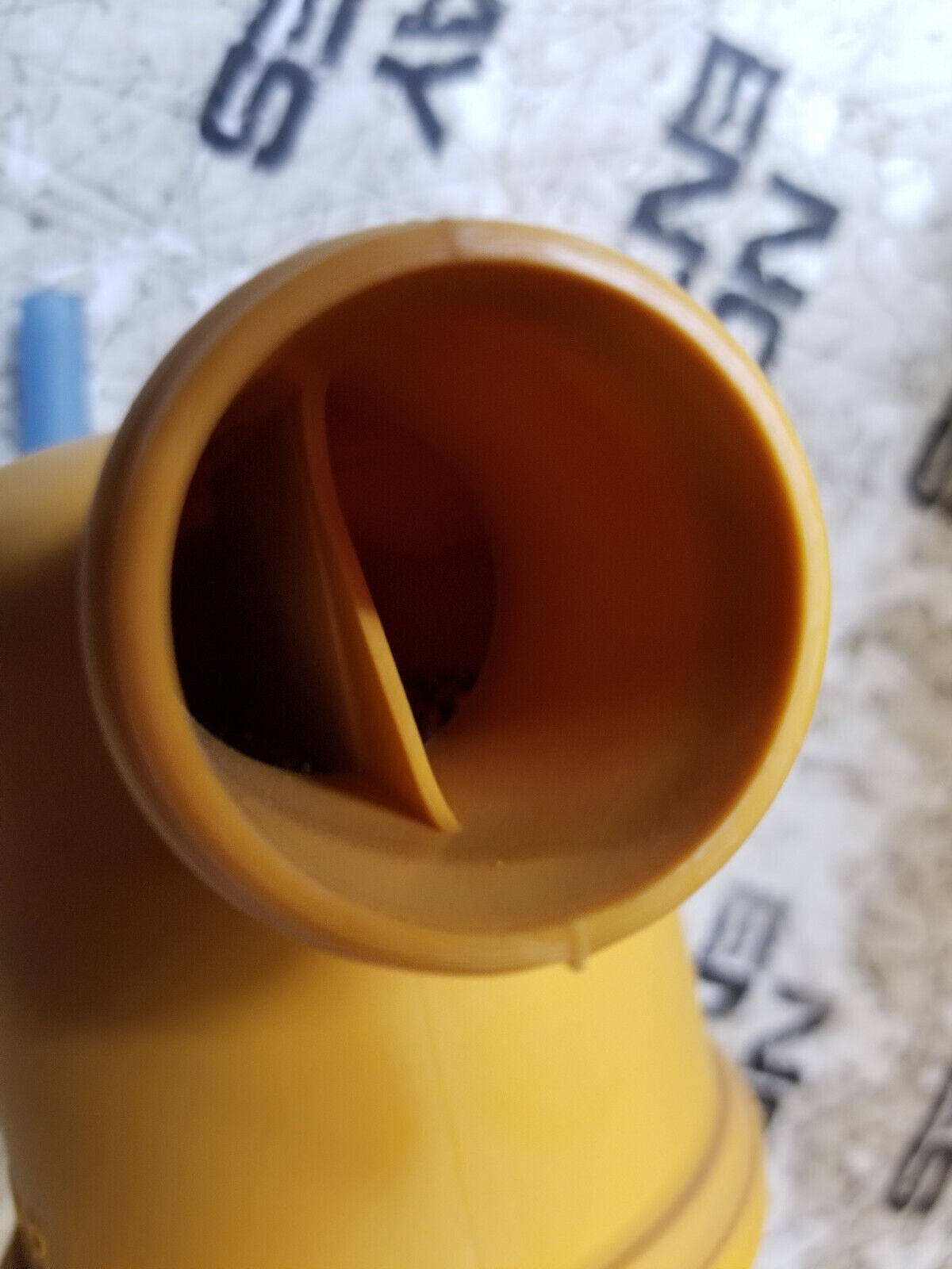 9Y-2988 CATERPILLAR  Engine Crankcase Breather