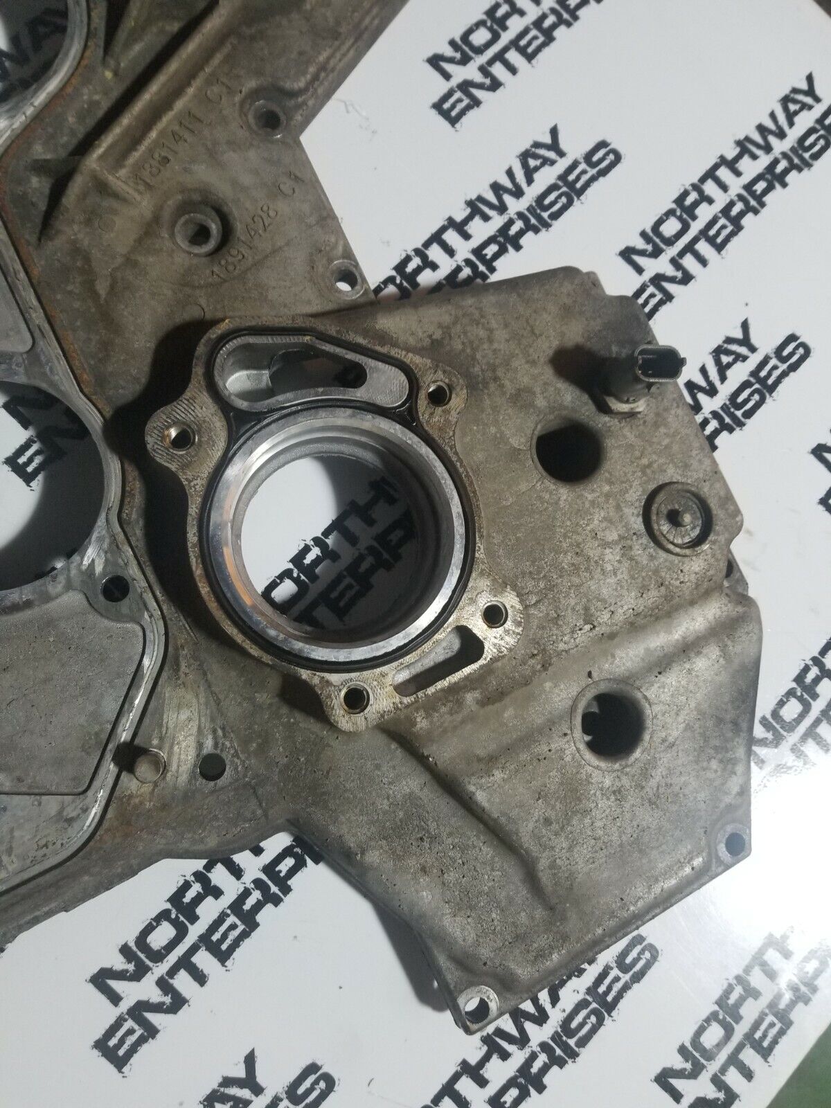 1891428C2 INTERNATIONAL MAXXFORCE DT Engine Timing Cover