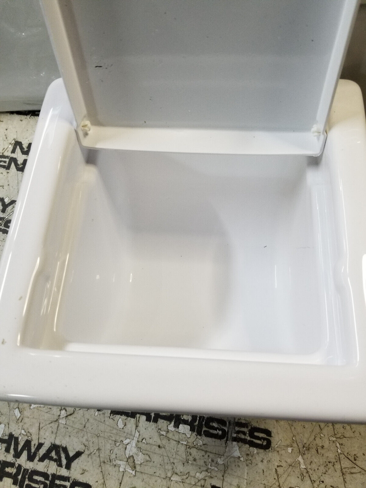 Boat Toilet Paper Holder 30800000 | White Acrylic