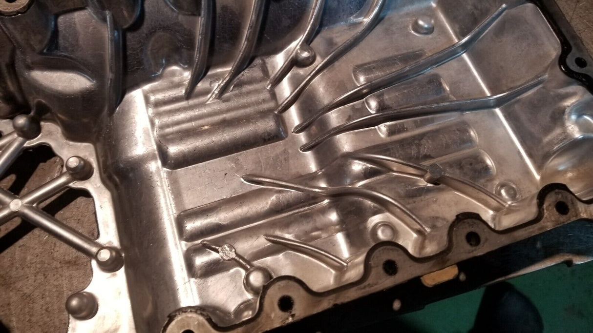 2.8L DURAMAX LWN Engine UPPER OIL PAN  24589120  55589326, 24585350