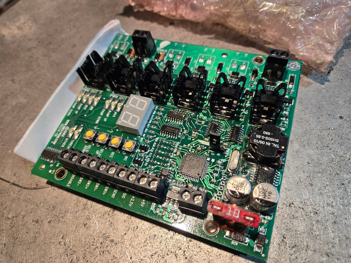 PC100 SINGLE OUTPUT RAMPING PROPORTIONAL CONTROLLER MIRATRON 3285EL100