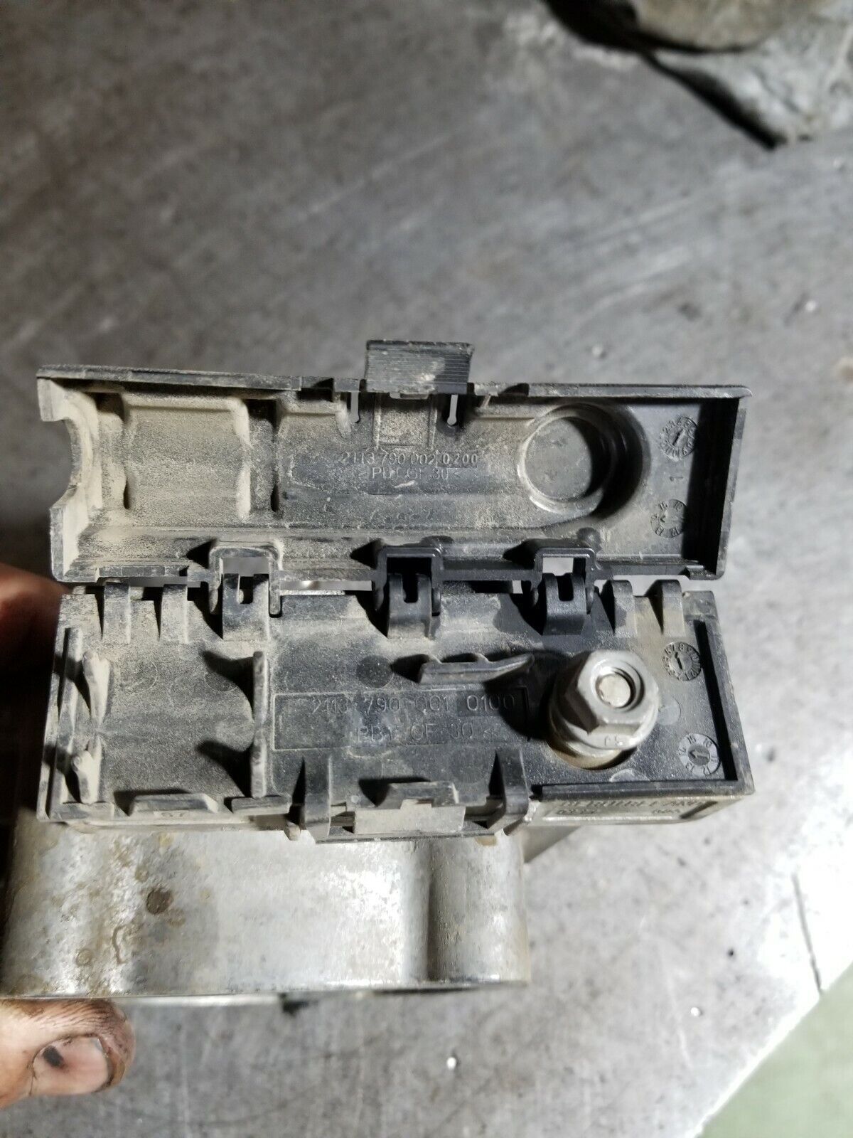 12601677 GM 11-16 2500 3500 HD 6.6L Diesel Turbo Pre Heater re15