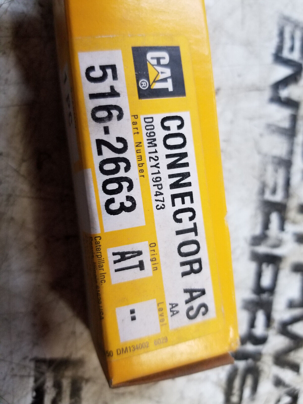 516-2663 Genuine OEM CATERPILLAR  DEF PUMP Backflow Connector