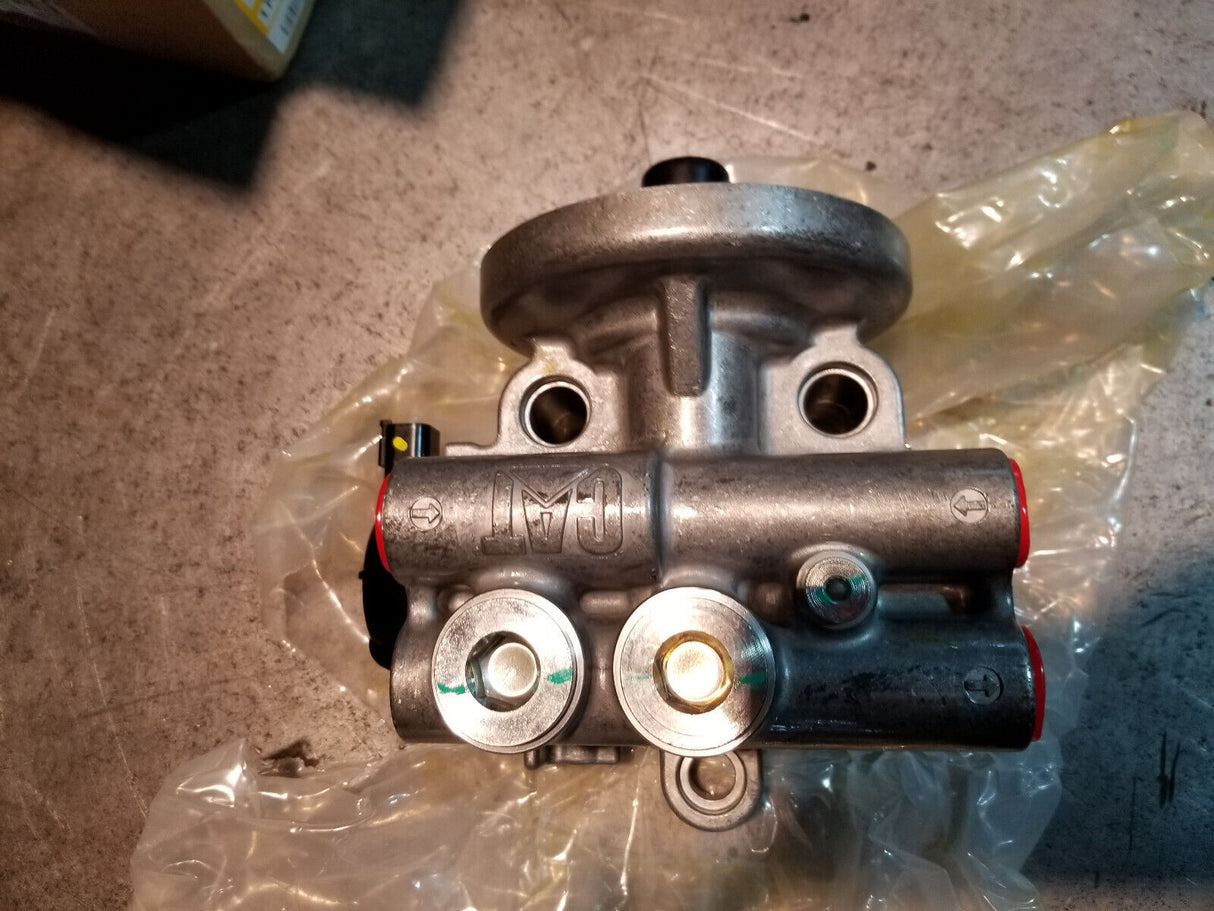 247-6050 Caterpillar 24V Fuel Pump Housing Base 2476060