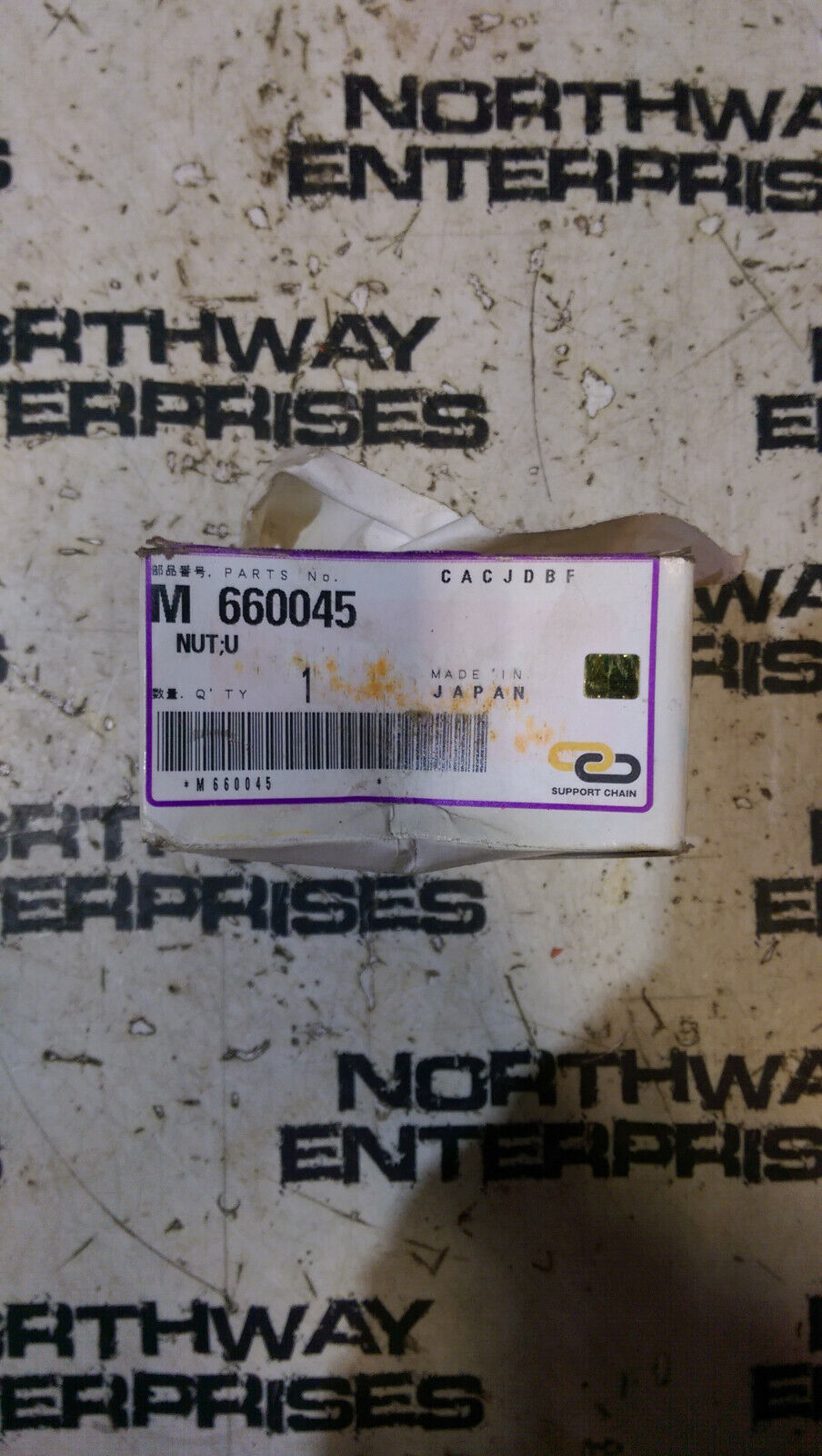 HITACHI M660045 NUT