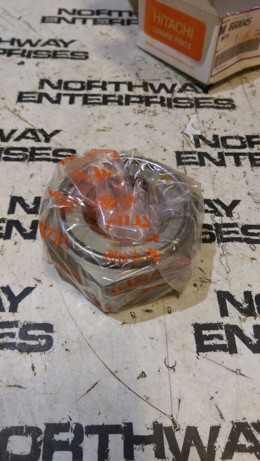 HITACHI M660045 NUT