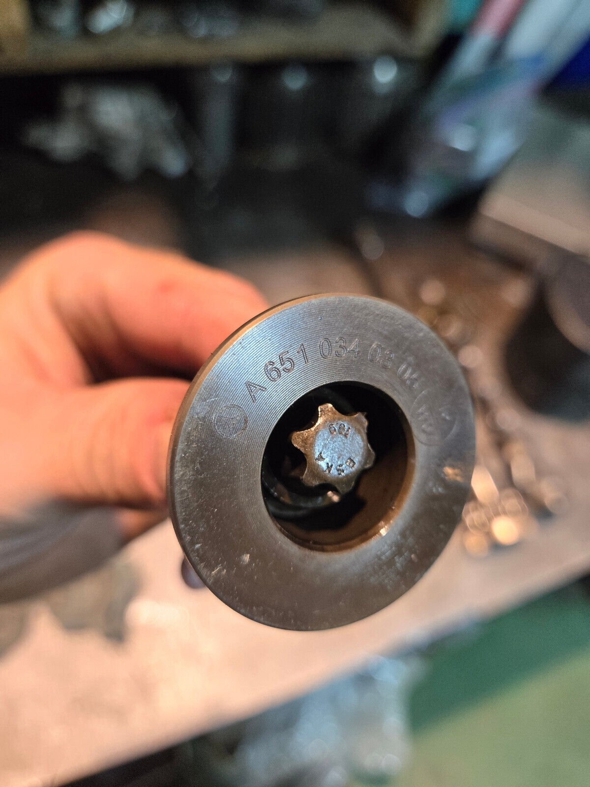 Mercedes  A6510340305 BEARING JOURNAL AND BOLT