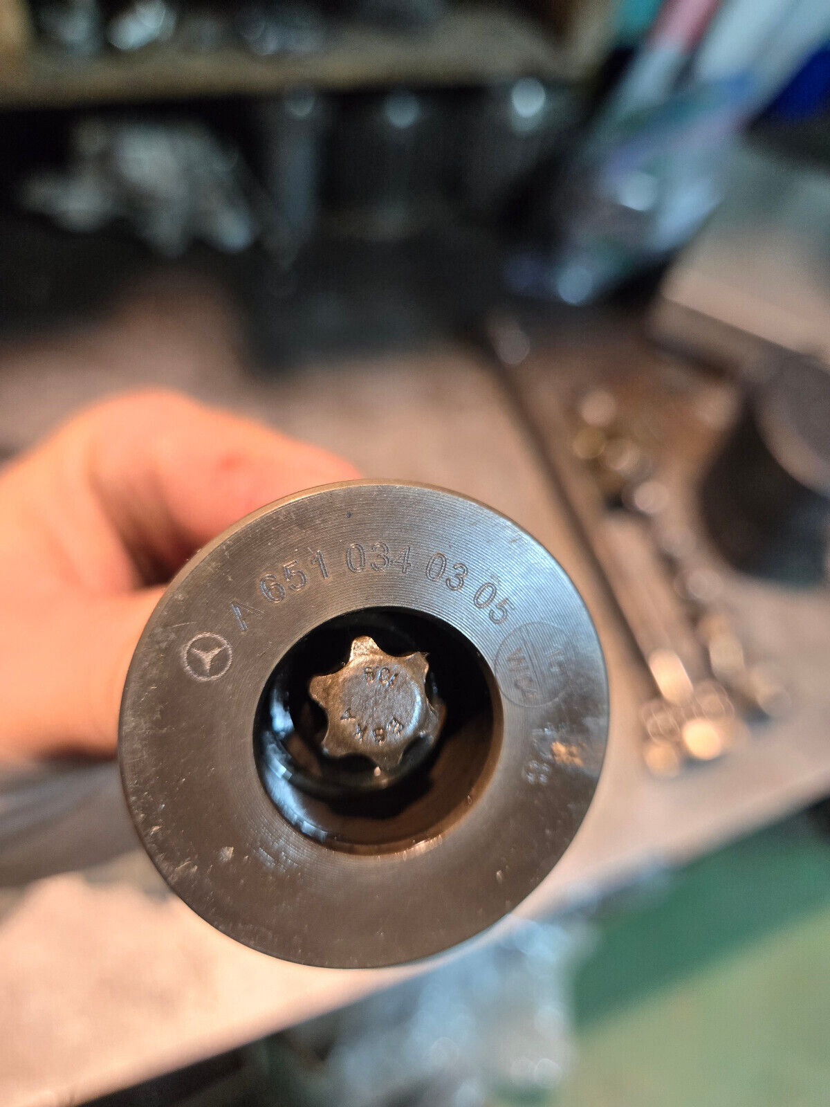 Mercedes  A6510340305 BEARING JOURNAL AND BOLT