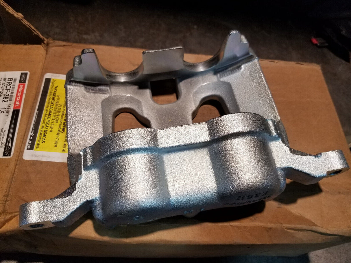 BRCF-382 Motocraft HC3Z-2552-A 2017-2020 FORD F250 F350 RH RIGHT Rear Caliper