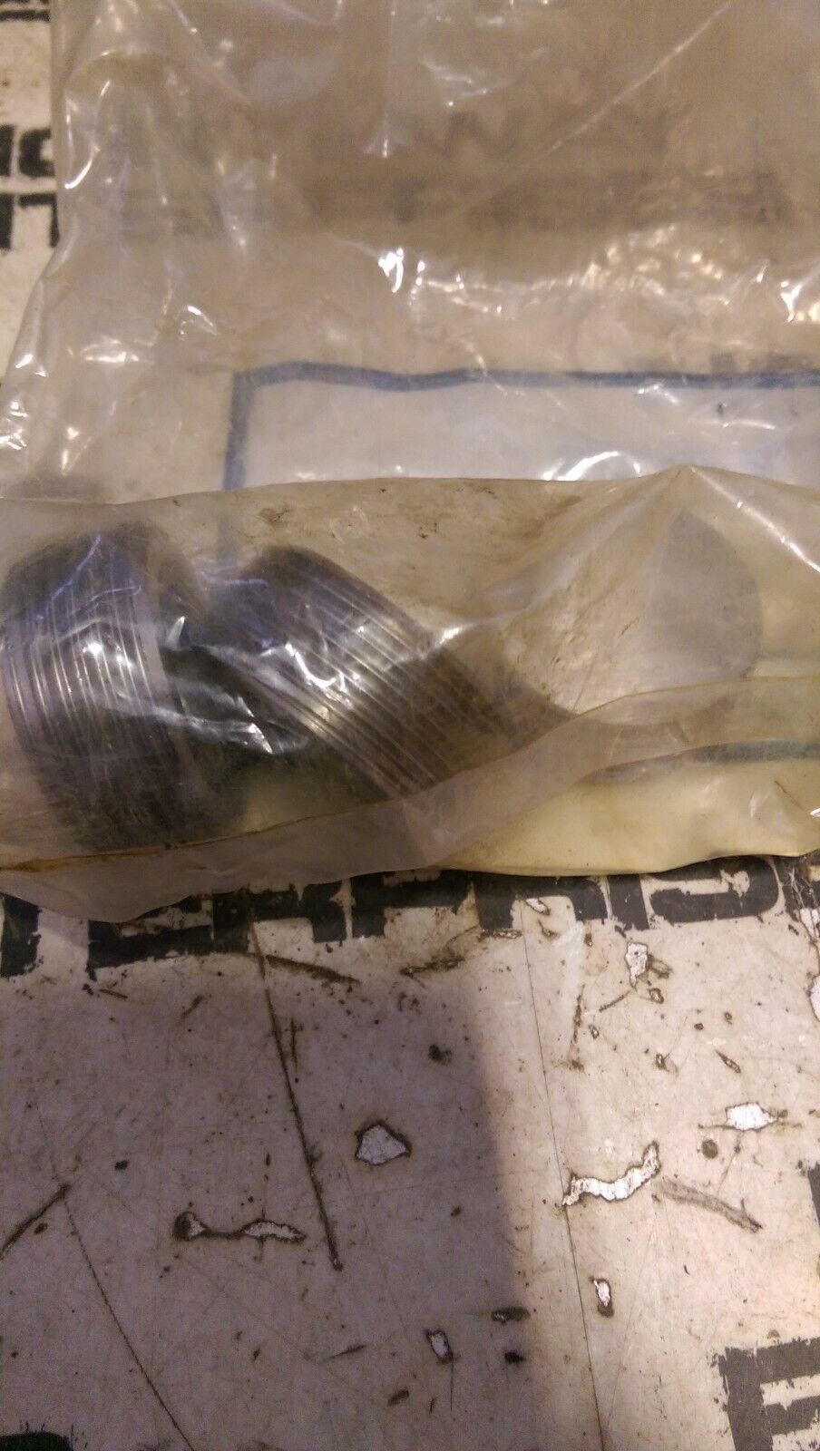CATERPILLAR 4N-0693: PLUG LOT OF 3 PLUGS