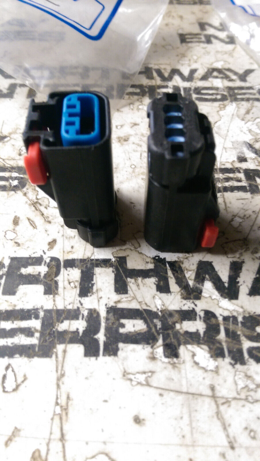 LOT OF 2 6134274 CUMMINS CONNECTORS