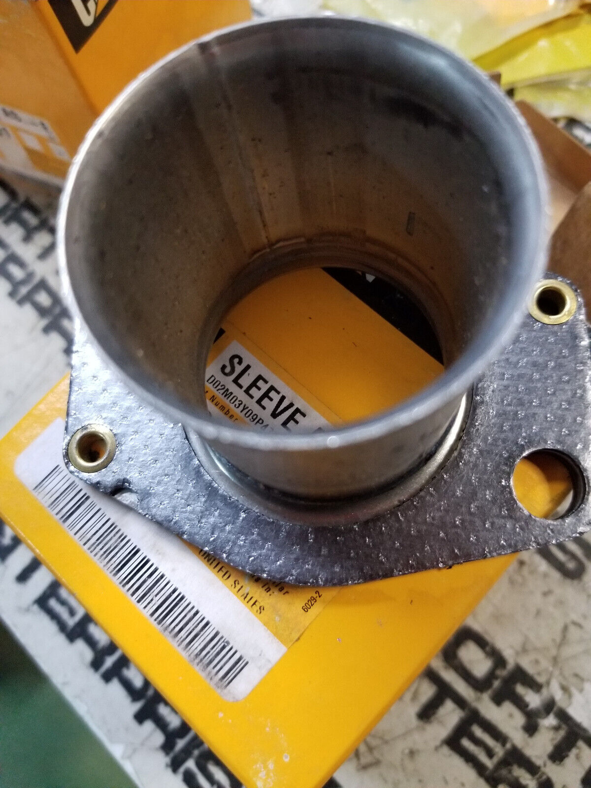 2818261 CATERPILLAR EXHAUST SLEEVE 281-8261